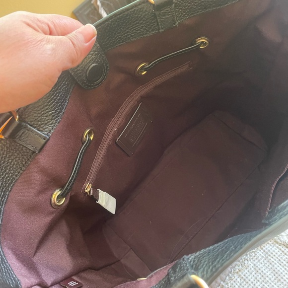 Coach Andy Tote - Picture 7 of 8